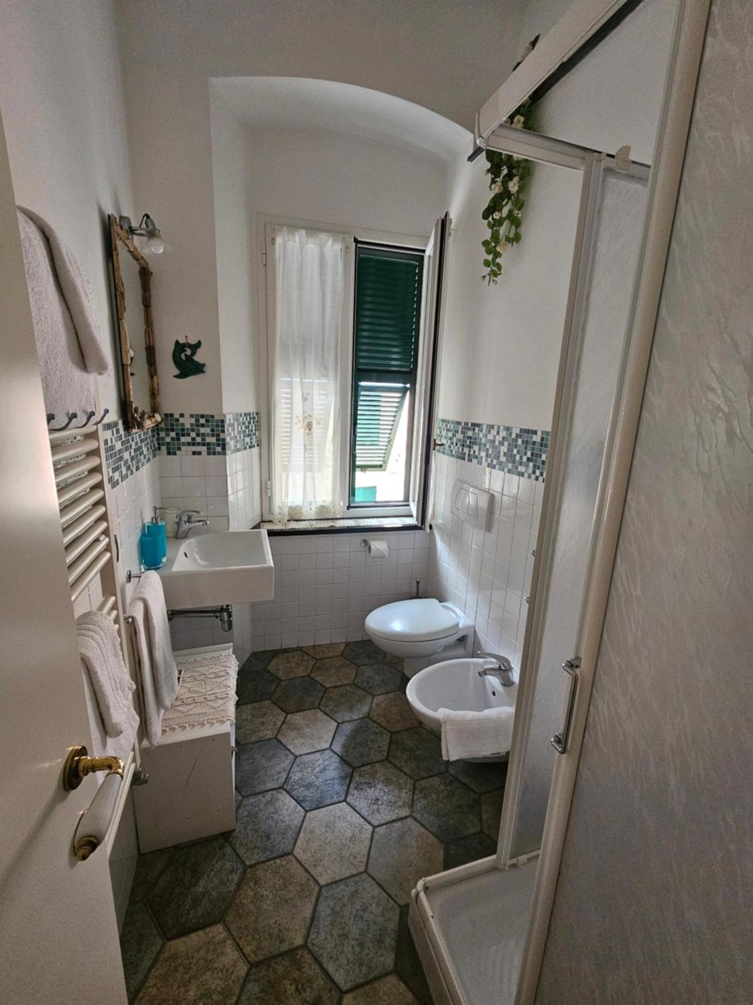 L'Antica Terrazza Bed & Breakfast Монтеросо ал Маре Стая снимка